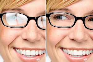 Lenses for glasses - woman with and without anti-reflection coating